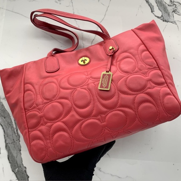 Coach Quilted Signature Pink Ruby Napa Leather - Picture 3 of 14